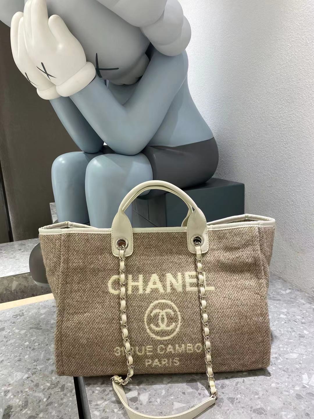 CHANEL 2021 Tote Shopping bag