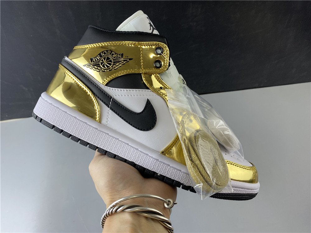 jordan 1 mid metallic gold black white